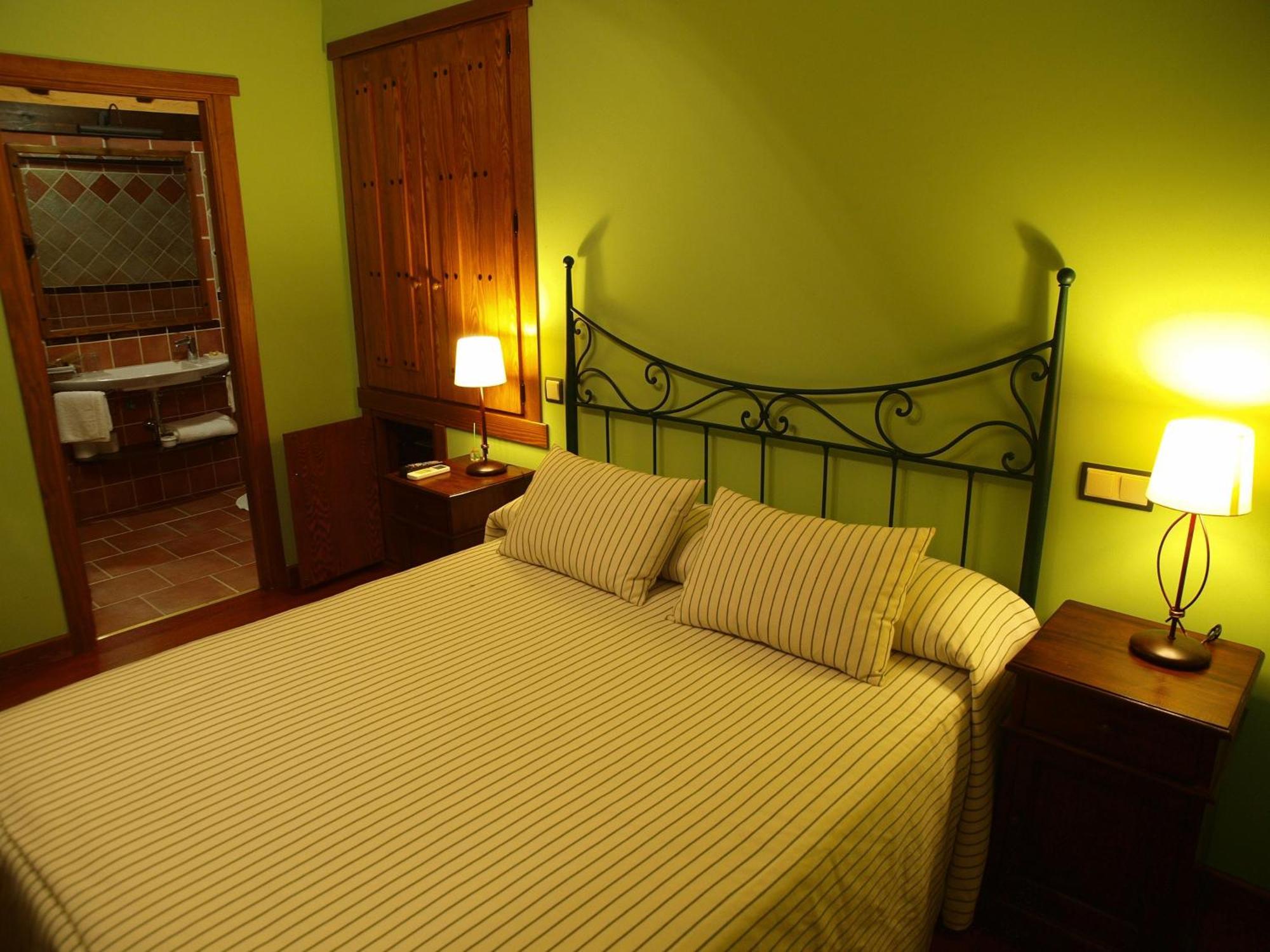 Hostal El Cerro - Only Adults Pedro Bernardo Dış mekan fotoğraf